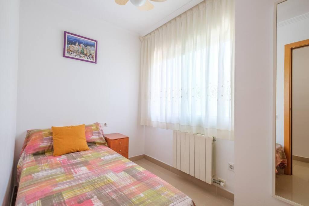 Apartamento En Complejo Residencial, Con Piscina. Salou Luaran gambar
