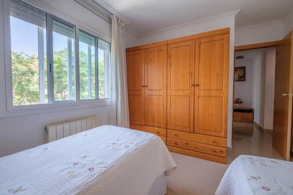 Apartamento En Complejo Residencial, Con Piscina. Salou Luaran gambar